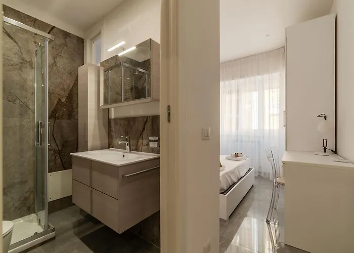 Joivy Delightful 3-bed Flat With Balcony Apartment *
