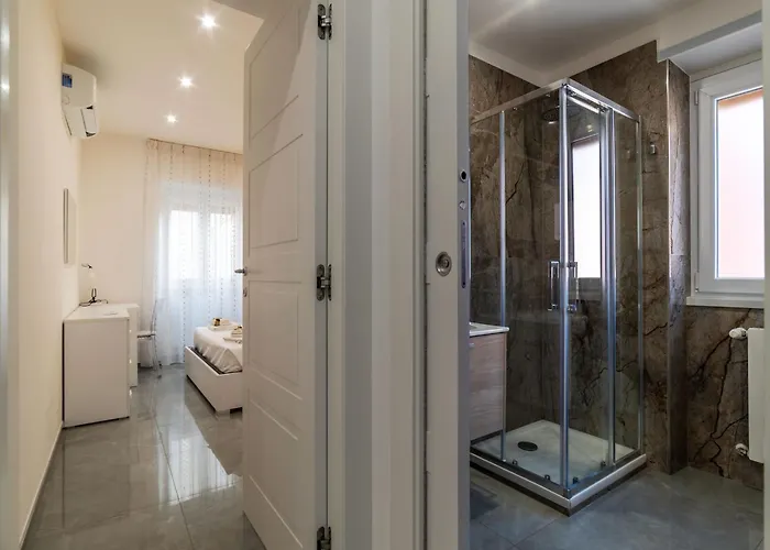 Joivy Delightful 3-bed Flat With Balcony Apartment